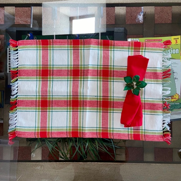 Pier 1 Christmas Placemats Napkin & Towel Set-SOLD - Picture 16 of 16